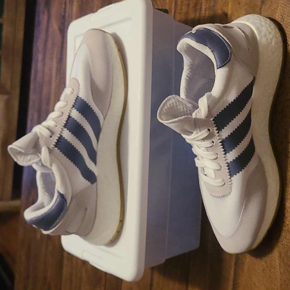 Adidas casual sneaker